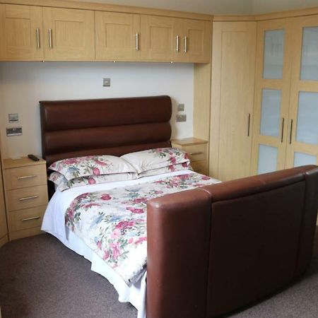 Bed and Breakfast Telford House Milton Keynes Exterior foto